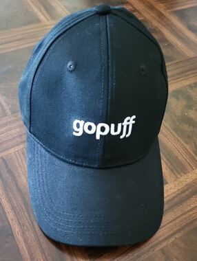 NEW Solid Black Color Strapback Adjustable Fit Unisex Vented Top Baseball Hat